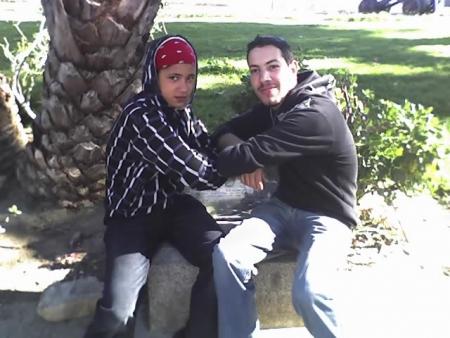 Lkiwan bi lwan m3a lfassi et tangawiya